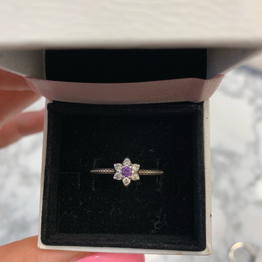 PANDORA flower ring